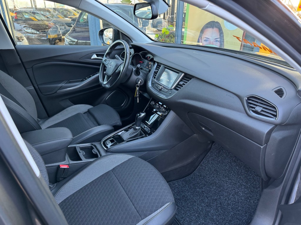 OPEL-GRANDLAND X-1.2 Turbo Edition 130pk - camera - navi - stuur verwarming