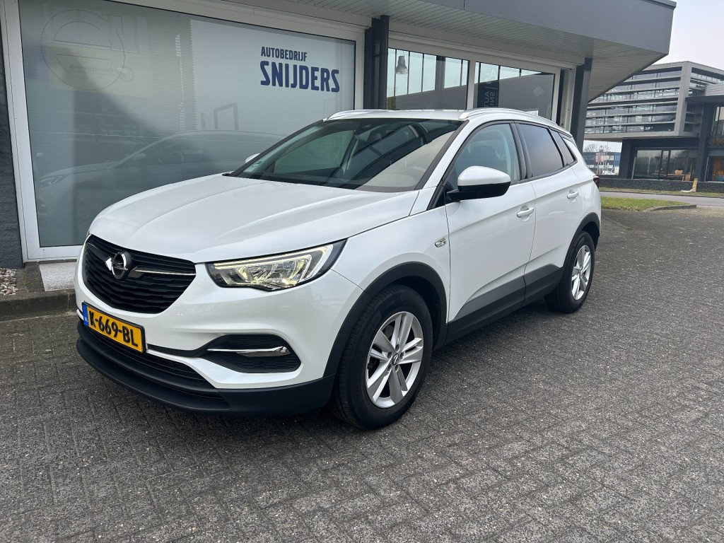 OPEL-GRANDLAND X-1.2 TURBO BUSINESS EDITION