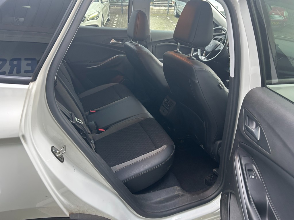 OPEL-GRANDLAND X-1.2 TURBO BUSINESS EDITION