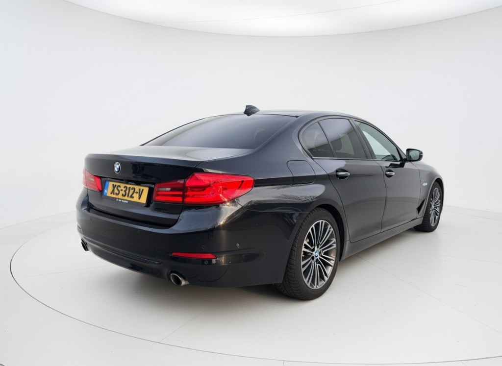BMW-5-SERIE-520D EDE HIGH EXE Sport Line, Xenon, Navi, Leder