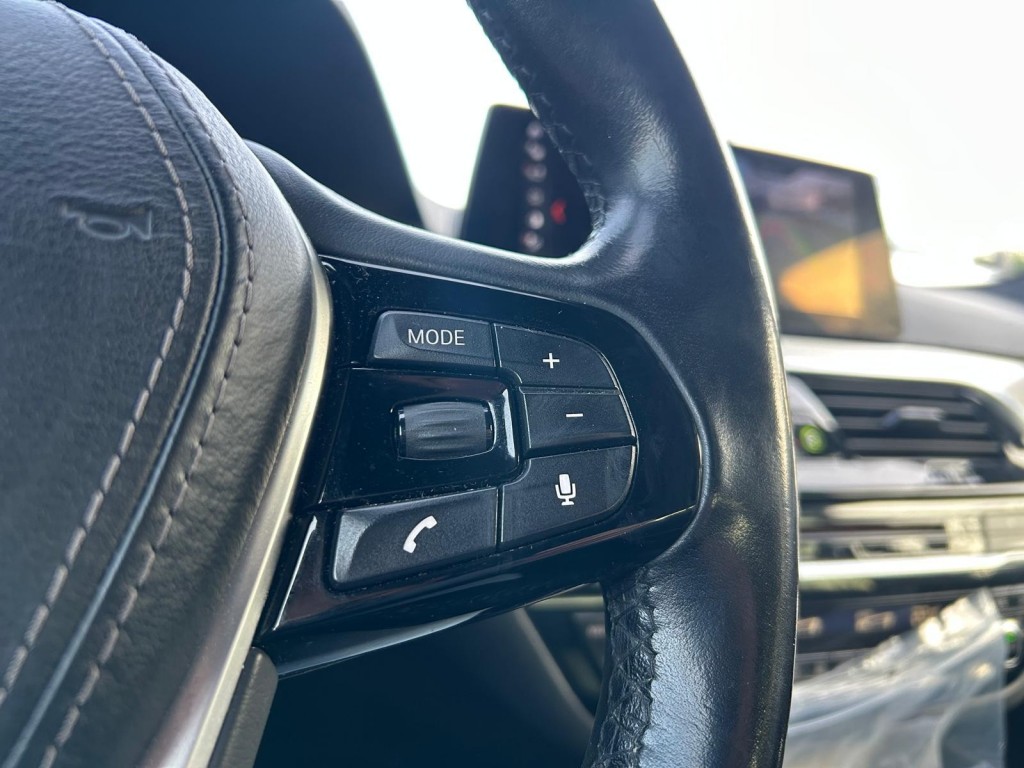 BMW-5-SERIE-520D EDE HIGH EXE Sport Line, Xenon, Navi, Leder