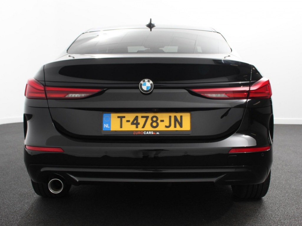 BMW-2-SERIE GRAN COUPE-218i Automaat Introduction Edition    Panorama dak   Camera   Navigatie   Lichtmetalen velgen   Parkeer sensoren   Climate Contr