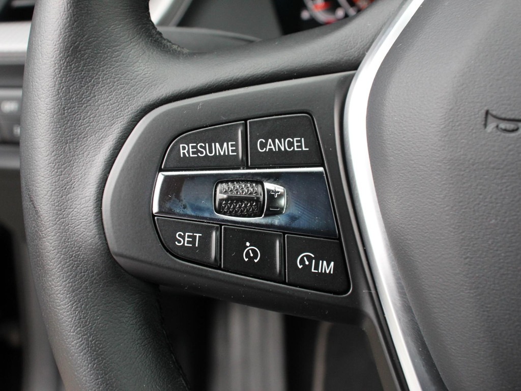 BMW-2-SERIE GRAN COUPE-218i Automaat Introduction Edition    Panorama dak   Camera   Navigatie   Lichtmetalen velgen   Parkeer sensoren   Climate Contr