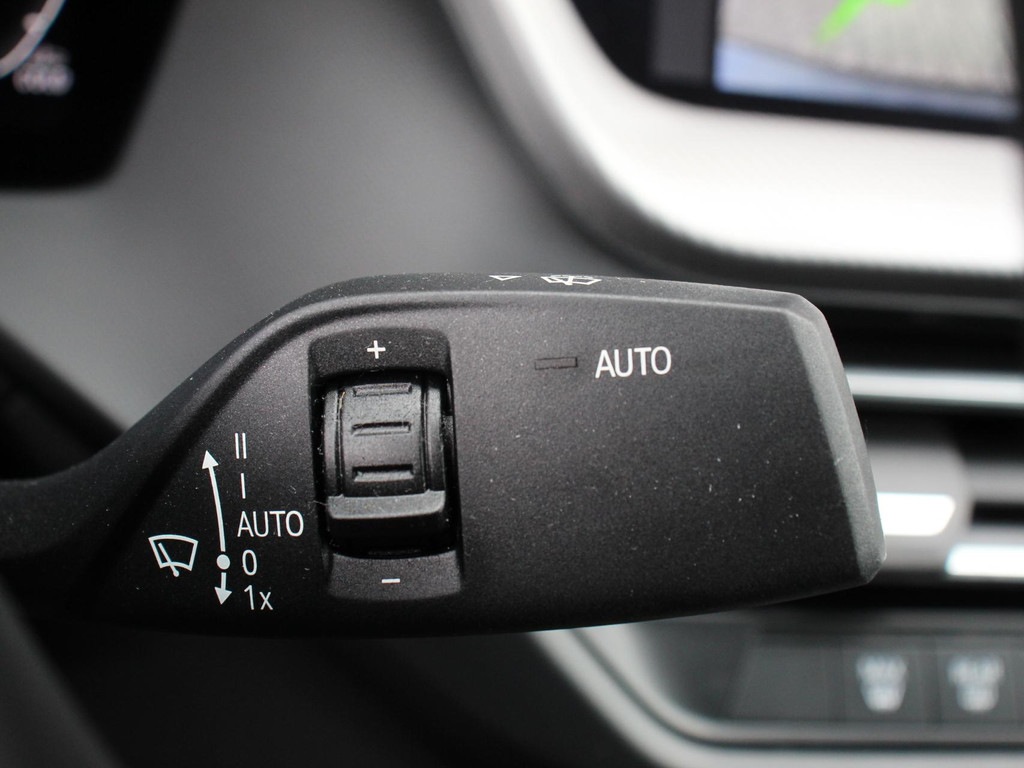 BMW-2-SERIE GRAN COUPE-218i Automaat Introduction Edition    Panorama dak   Camera   Navigatie   Lichtmetalen velgen   Parkeer sensoren   Climate Contr