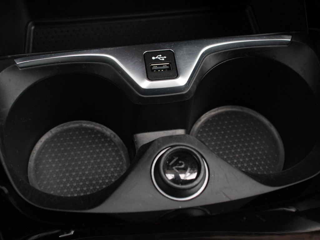 BMW-2-SERIE GRAN COUPE-218i Automaat Introduction Edition    Panorama dak   Camera   Navigatie   Lichtmetalen velgen   Parkeer sensoren   Climate Contr