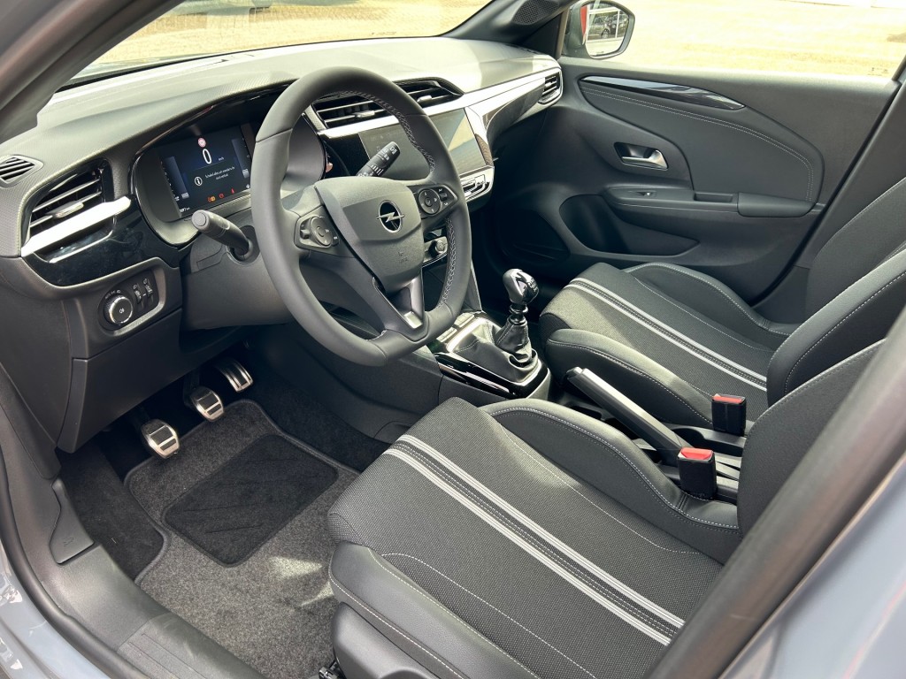 OPEL-CORSA-GS 1.2 TURBO 100PK CAMERA/LED KOPLAMPEN/NAVIA VIA APPLE&ANDROID/