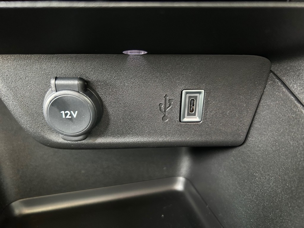 OPEL-CORSA-GS 1.2 TURBO 100PK CAMERA/LED KOPLAMPEN/NAVIA VIA APPLE&ANDROID/