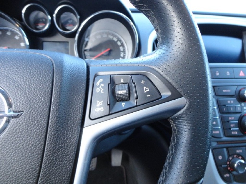 OPEL-ASTRA-1.4 Turbo Sport140PK Navi ,Pdc V-A ,Lmv