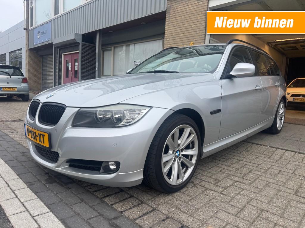 BMW-3-SERIE-320i High Exe CLIMA NAVI PANO RIJDT GOED APK 8-2026