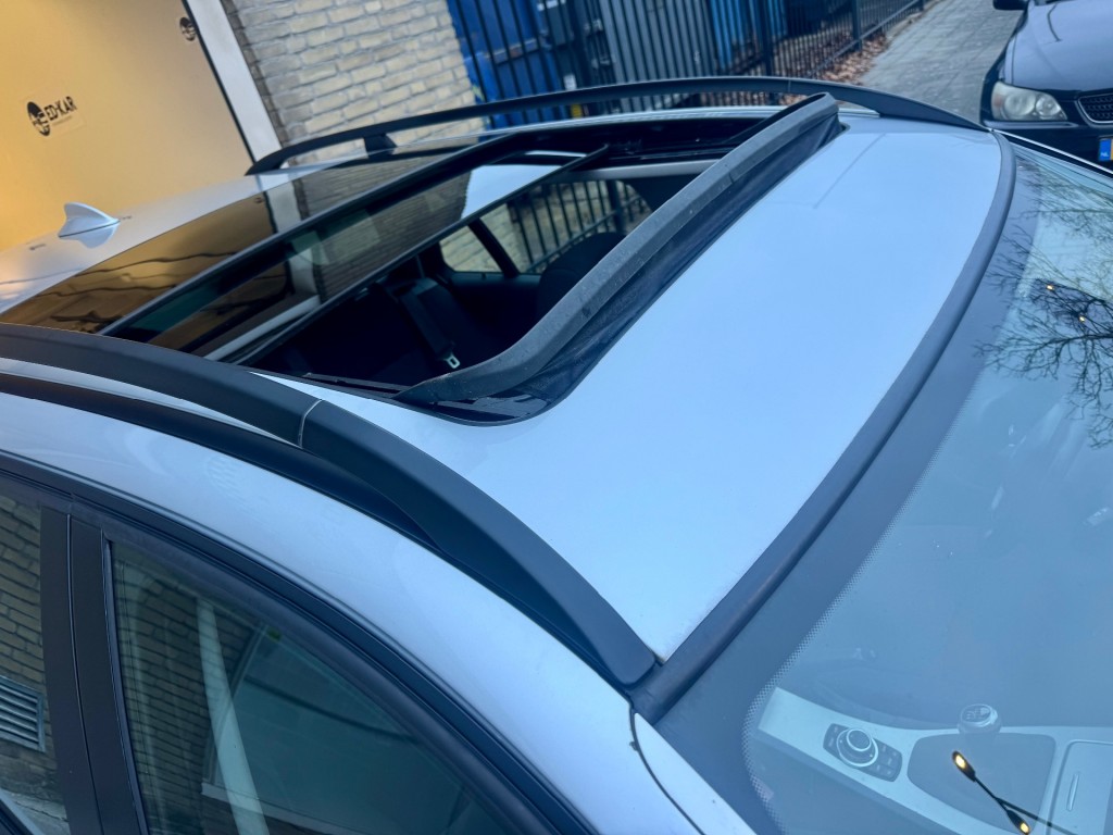 BMW-3-SERIE-320i High Exe CLIMA NAVI PANO RIJDT GOED APK 8-2026