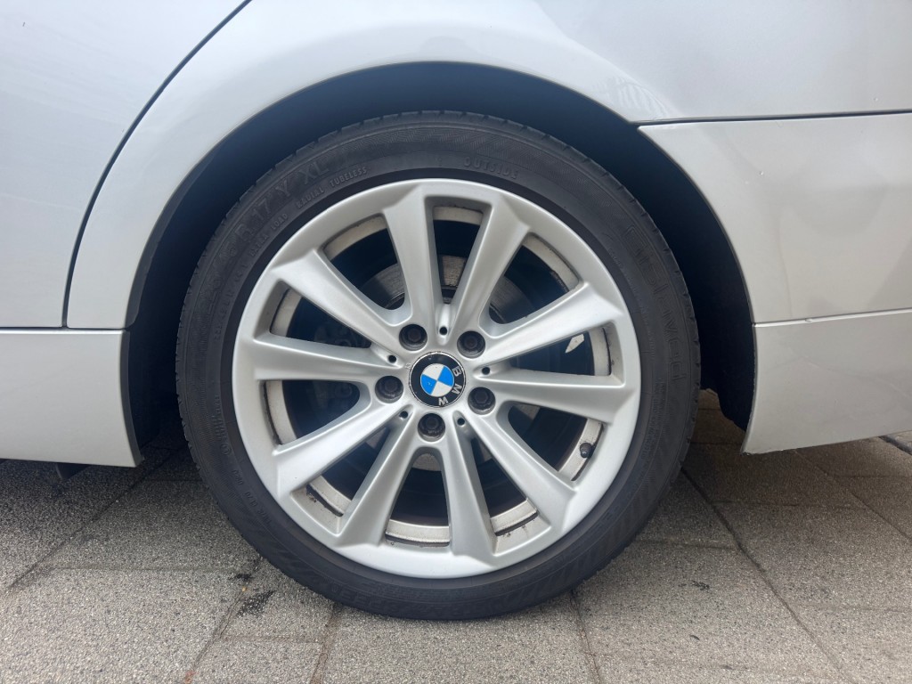 BMW-3-SERIE-320i High Exe CLIMA NAVI PANO RIJDT GOED APK 8-2026