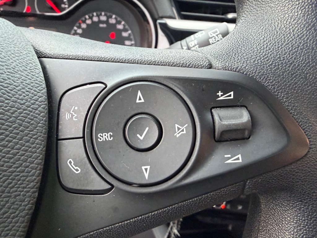 OPEL-CORSA-1.2 EDITION NAVI AIRCO CRUISE CONTROL