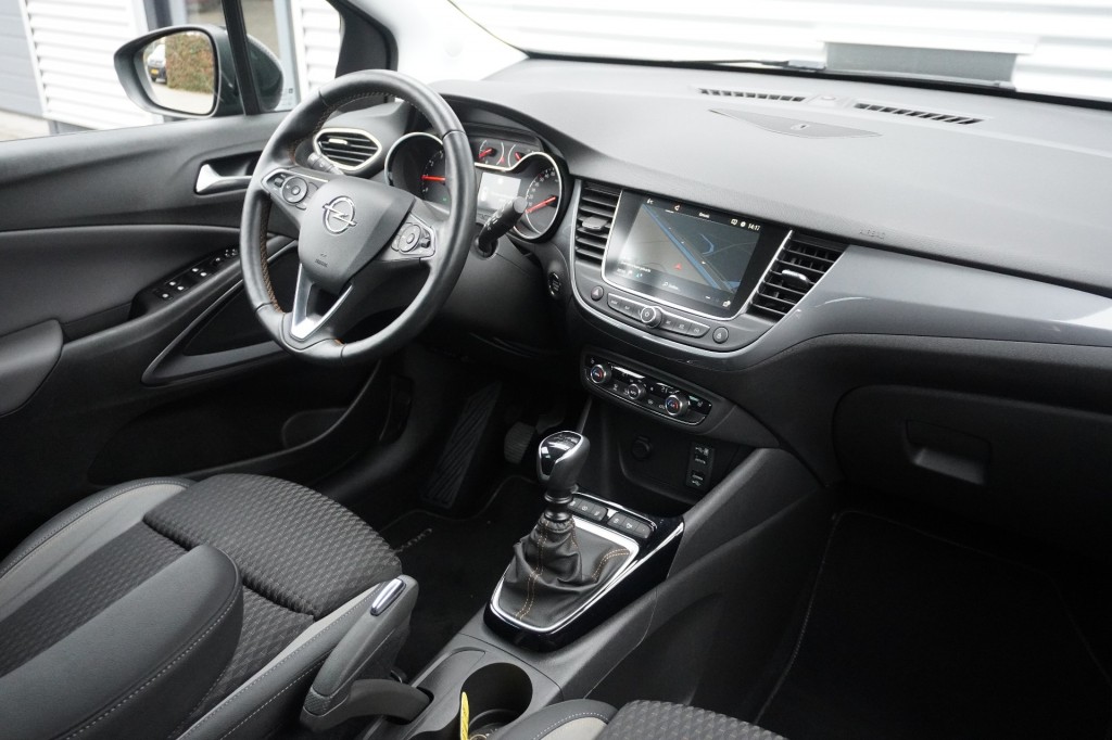 OPEL-CROSSLAND X-1.2 Turbo 110pk Innovation / Camera / Stoel- en stuurverwarming / Navi
