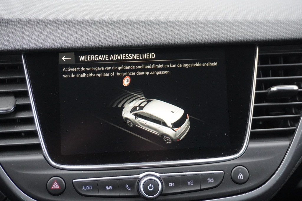 OPEL-CROSSLAND X-1.2 Turbo 110pk Innovation / Camera / Stoel- en stuurverwarming / Navi