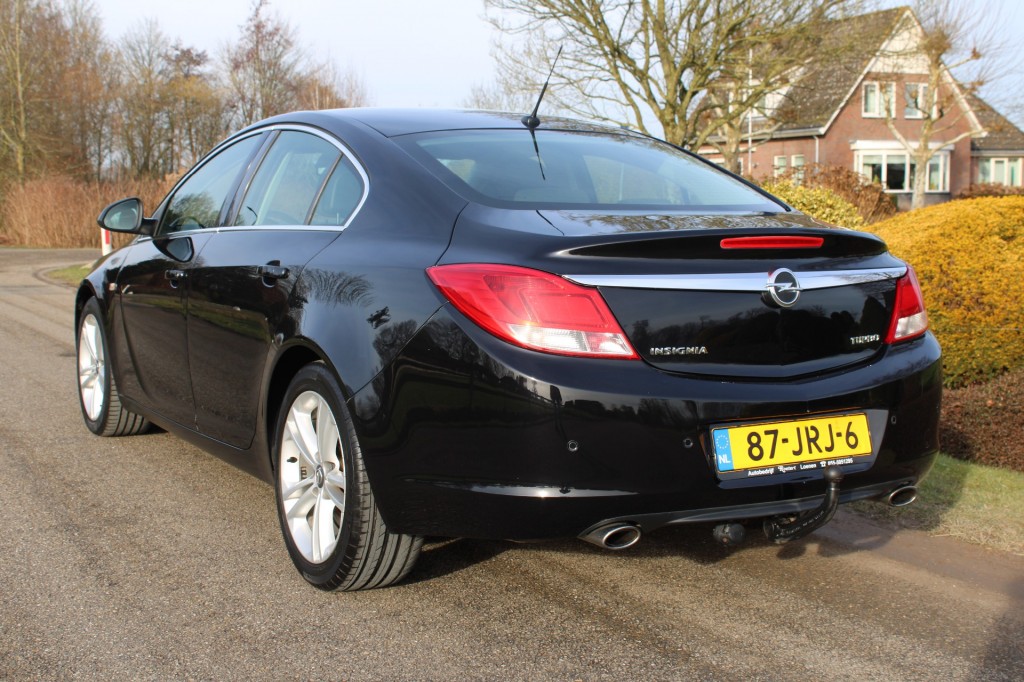 OPEL-INSIGNIA-1.6 T 179pk Sport 4-drs ECC/Cruise/PDC/Bluetooth/Trekhaak