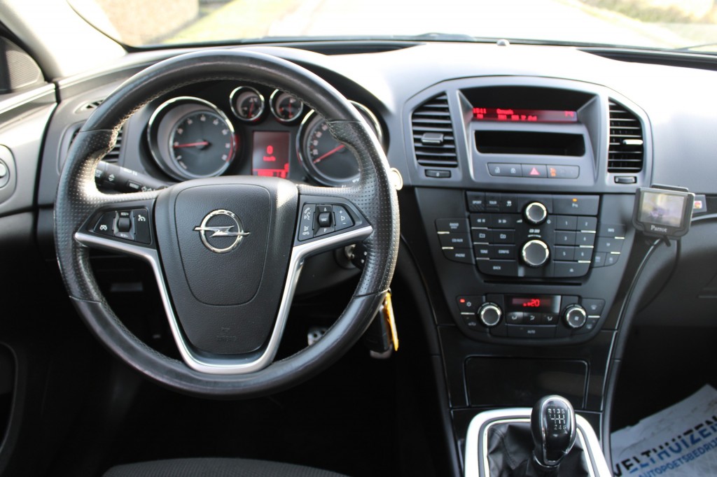 OPEL-INSIGNIA-1.6 T 179pk Sport 4-drs ECC/Cruise/PDC/Bluetooth/Trekhaak