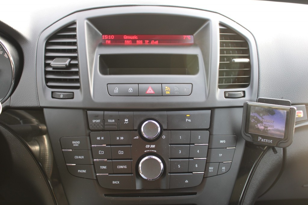 OPEL-INSIGNIA-1.6 T 179pk Sport 4-drs ECC/Cruise/PDC/Bluetooth/Trekhaak