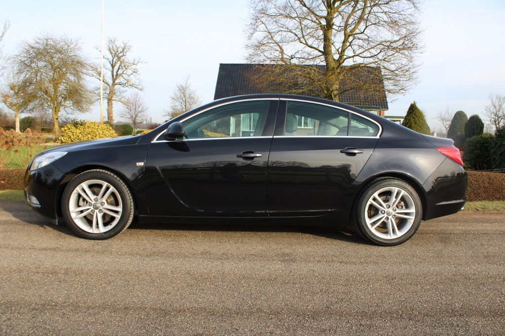 OPEL-INSIGNIA-1.6 T 179pk Sport 4-drs ECC/Cruise/PDC/Bluetooth/Trekhaak