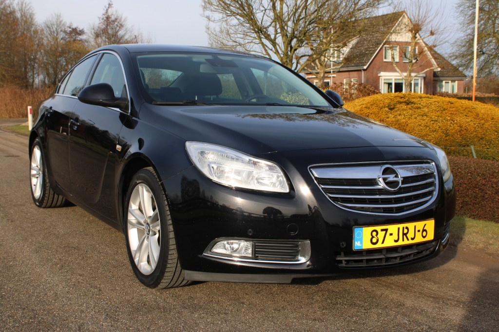 OPEL-INSIGNIA-1.6 T 179pk Sport 4-drs ECC/Cruise/PDC/Bluetooth/Trekhaak