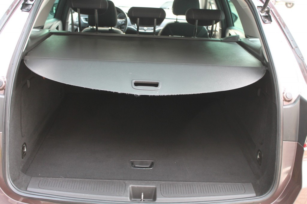 OPEL-ASTRA-EDITION CRUISE NAVI STUURVERWARMING STOELVERWARMING