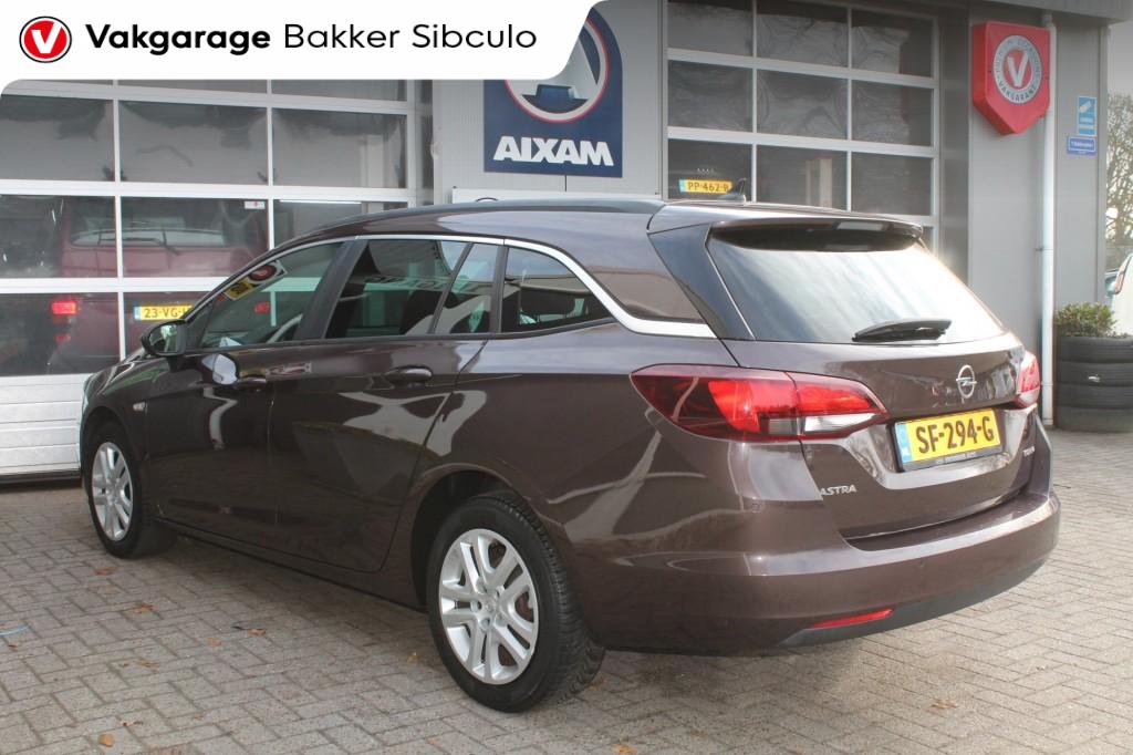 OPEL-ASTRA-EDITION CRUISE NAVI STUURVERWARMING STOELVERWARMING