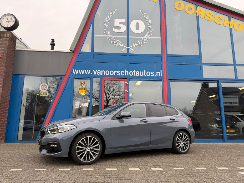 BMW-1-SERIE-118I 140pk Automaat Panodak Navi Camera Leer Led Airco(ECC)