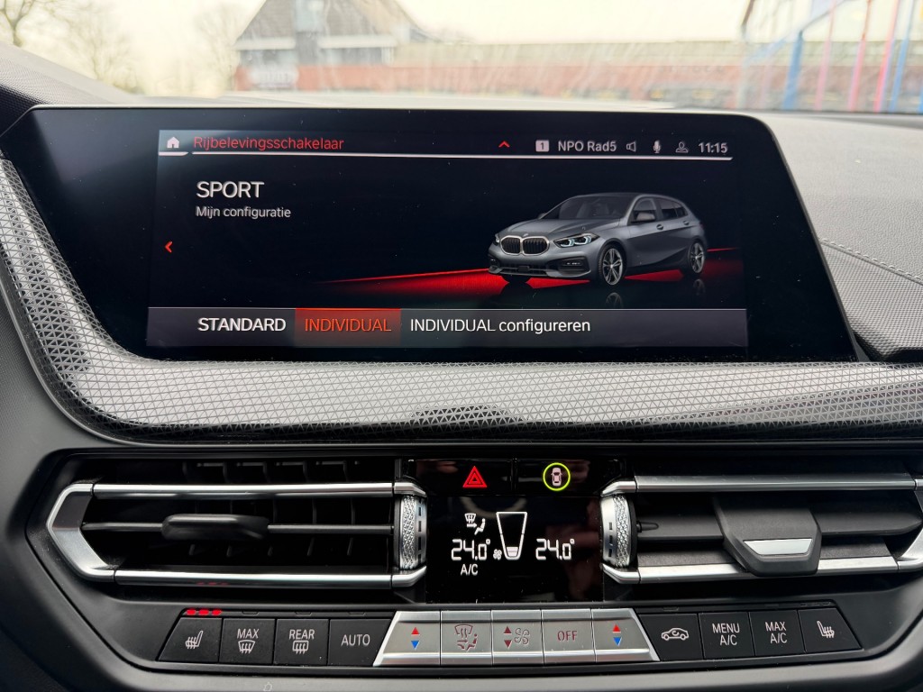 BMW-1-SERIE-118I 140pk Automaat Panodak Navi Camera Leer Led Airco(ECC)