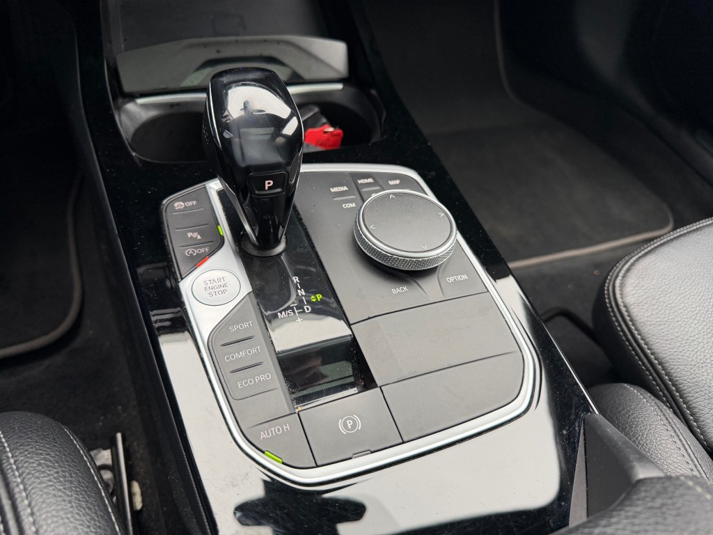 BMW-1-SERIE-118I 140pk Automaat Panodak Navi Camera Leer Led Airco(ECC)