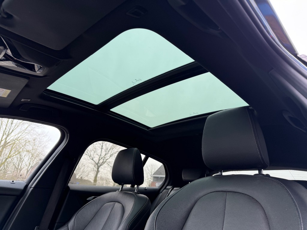 BMW-1-SERIE-118I 140pk Automaat Panodak Navi Camera Leer Led Airco(ECC)