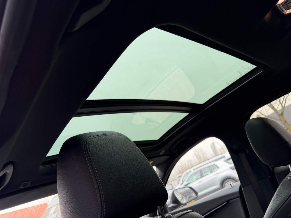 BMW-1-SERIE-118I 140pk Automaat Panodak Navi Camera Leer Led Airco(ECC)