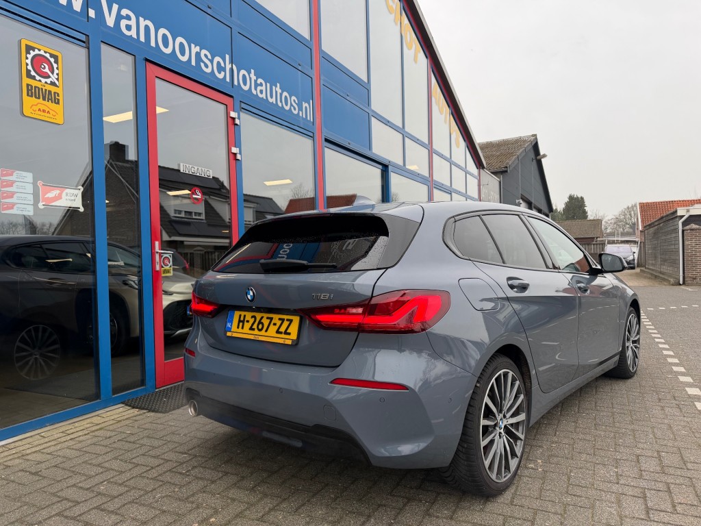 BMW-1-SERIE-118I 140pk Automaat Panodak Navi Camera Leer Led Airco(ECC)