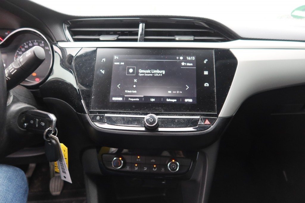 OPEL-CORSA-1.2 Edition 5drs. Airco, Carplay, Cruise, PDC, LM-velgen + Winterset extra