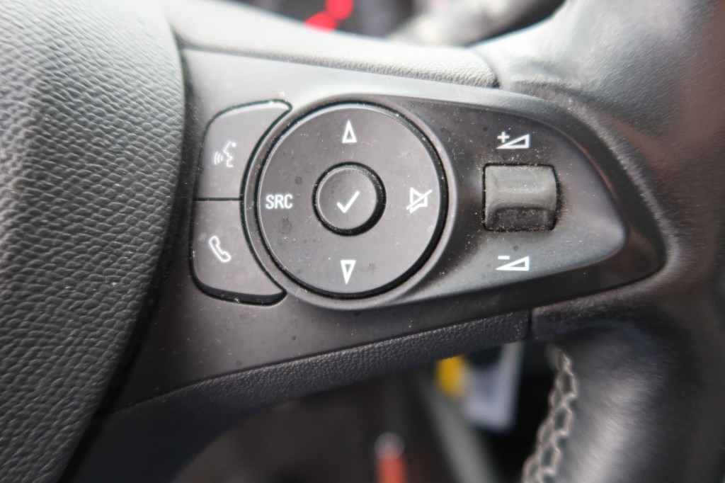 OPEL-CORSA-1.2 Edition 5drs. Airco, Carplay, Cruise, PDC, LM-velgen + Winterset extra