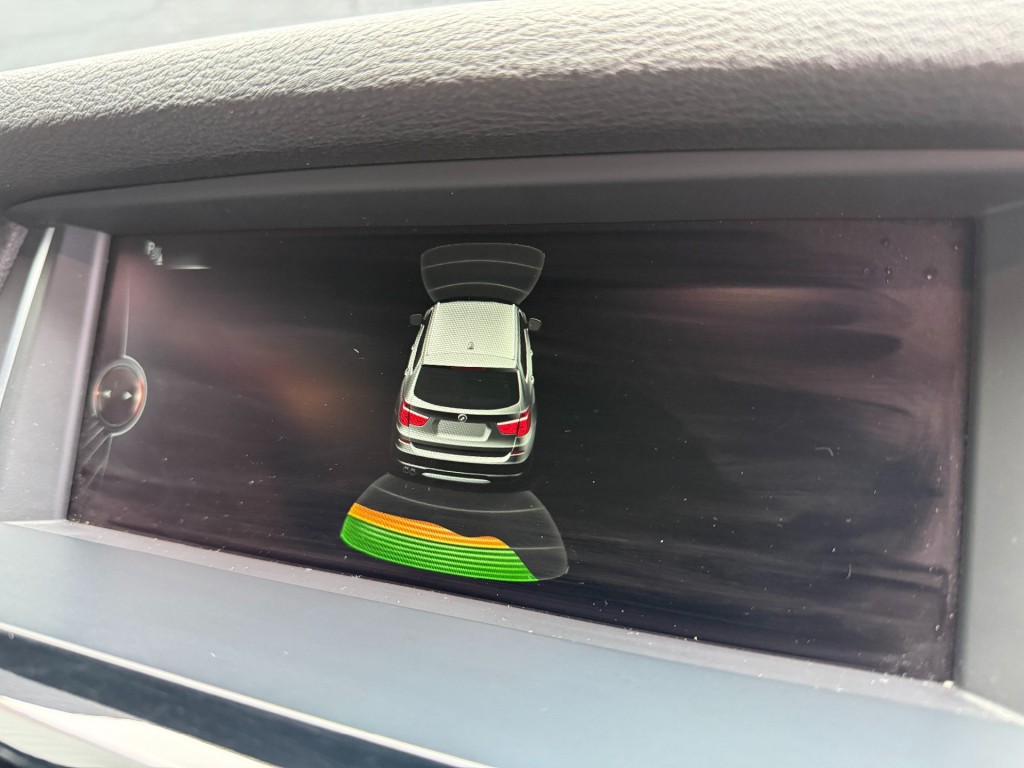 BMW-X3-sDrive20i High Exe,SportLeer,Xenon,Elekt Trekhk,NaviPro,Dealer OH,Stoelverw