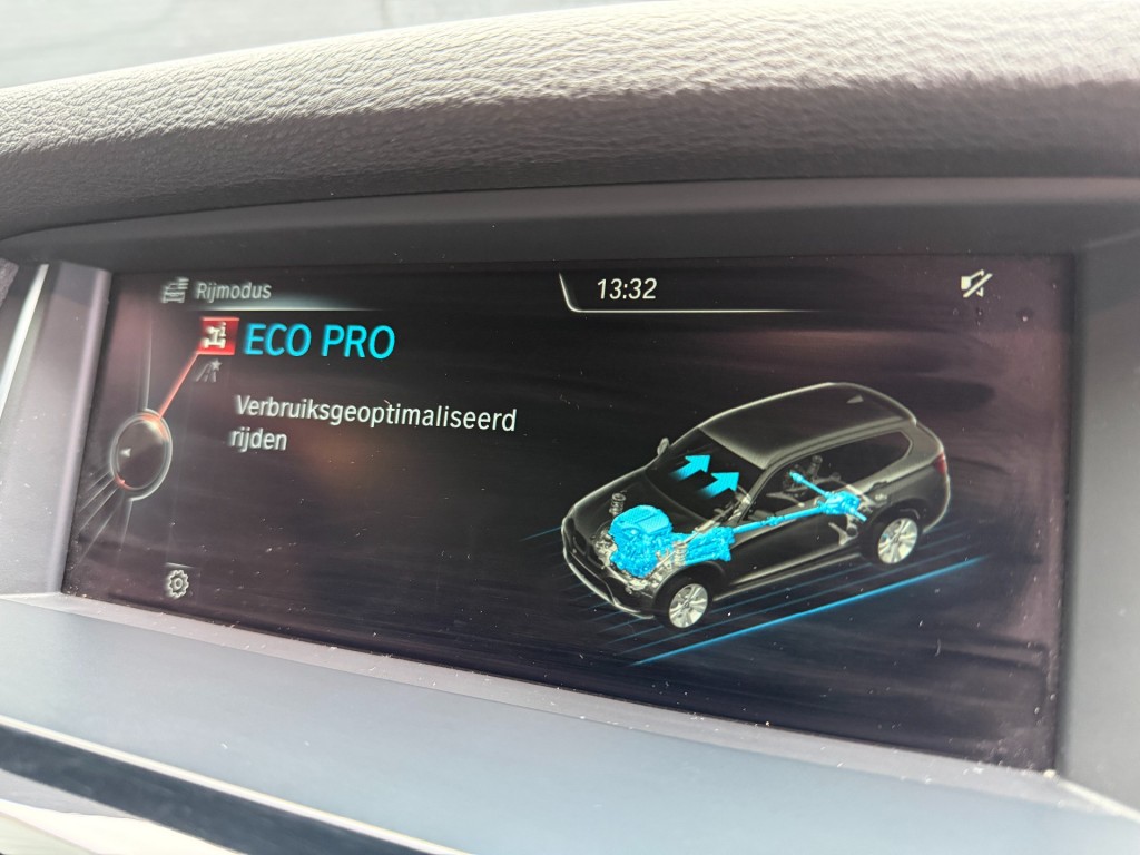 BMW-X3-sDrive20i High Exe,SportLeer,Xenon,Elekt Trekhk,NaviPro,Dealer OH,Stoelverw