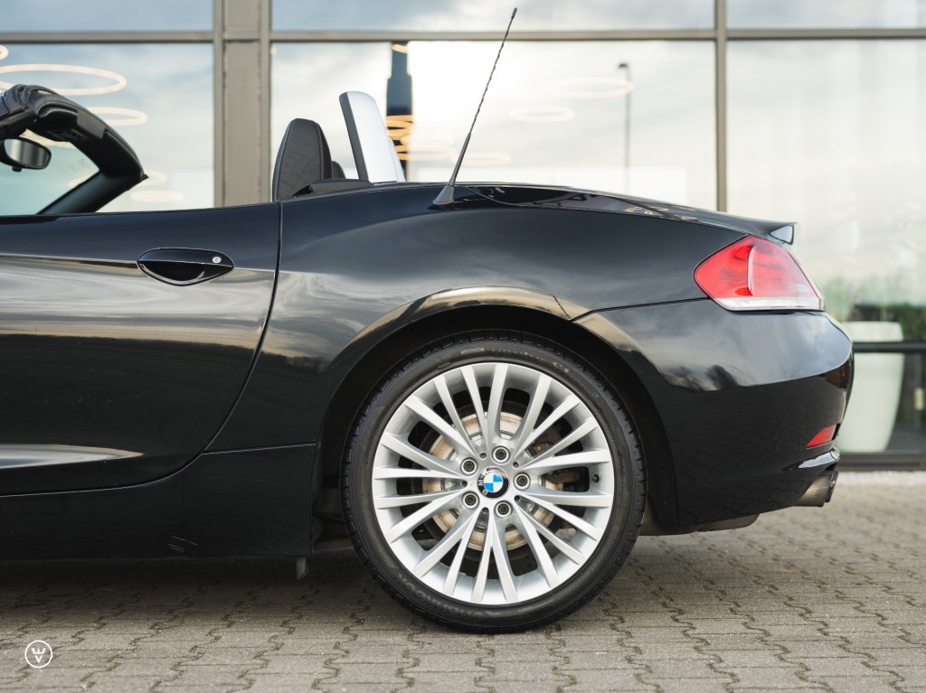 BMW-Z4-Roadster sDrive23i Aut. - Sportst/Navi
