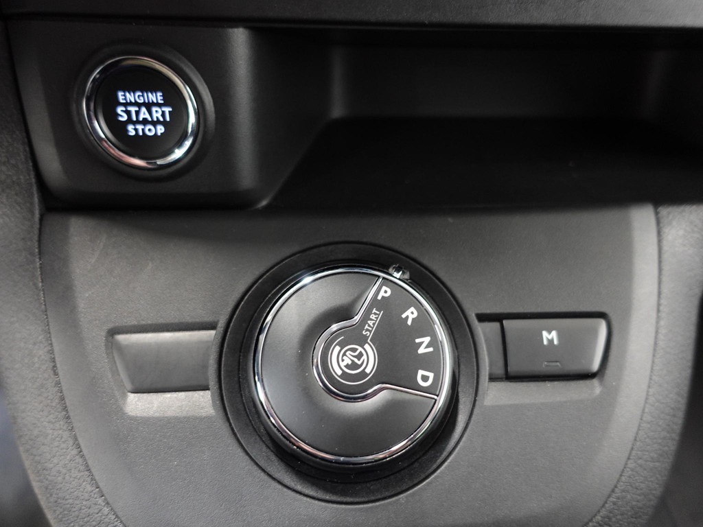 OPEL-VIVARO-1.5 CDTI L3H1 Dubbele Cabine 145PK Automaat Trekhaak Navigatie Airco Parkeersensoren Camera Cruise control