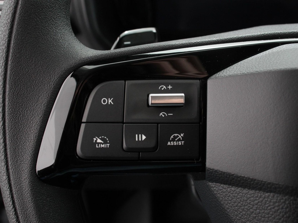 OPEL-COMBO-1.5 BlueHDi 130 S&S L2 Apple Carplay / Android Auto Navigatie Trekhaak Airco Camera Cruise Control Parkeersensoren V+A DAB