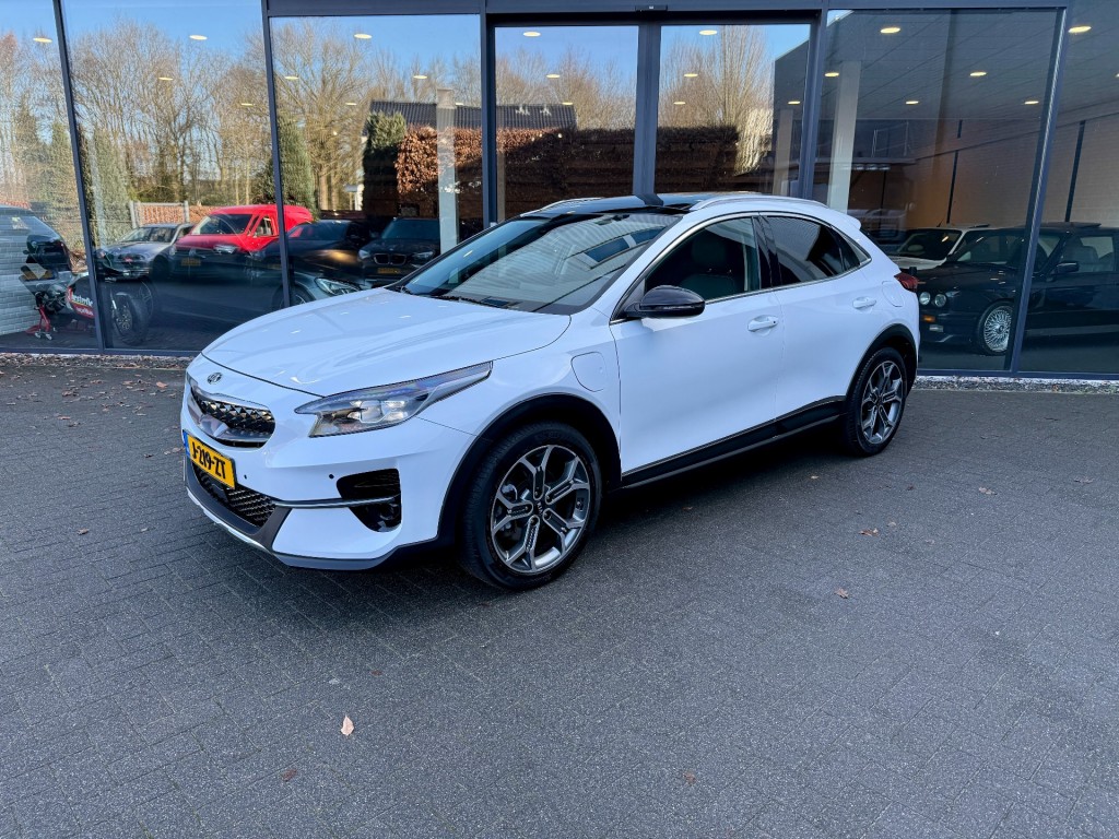 KIA-XCEED-1.6 GDI PHEV Executive,Full Options!,Schuifdak,Stoelkoel/verw,Memory,Leer,LED,