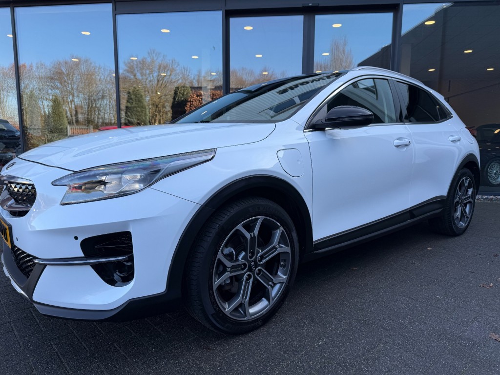 KIA-XCEED-1.6 GDI PHEV Executive,Full Options!,Schuifdak,Stoelkoel/verw,Memory,Leer,LED,