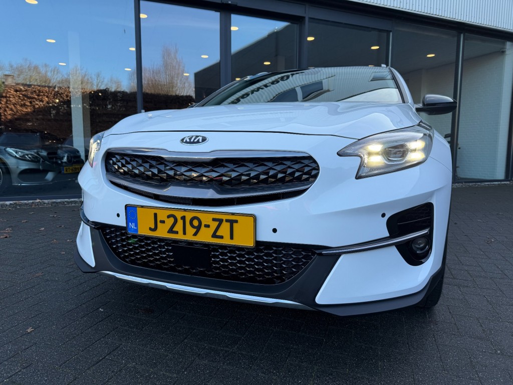KIA-XCEED-1.6 GDI PHEV Executive,Full Options!,Schuifdak,Stoelkoel/verw,Memory,Leer,LED,
