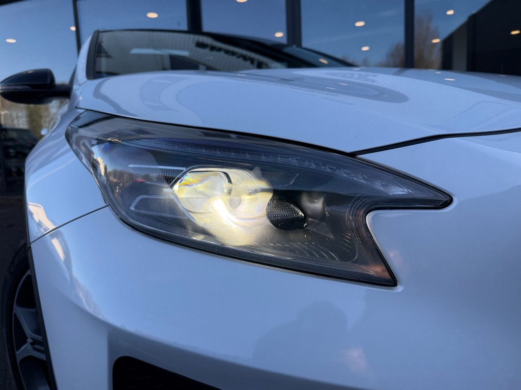 KIA-XCEED-1.6 GDI PHEV Executive,Full Options!,Schuifdak,Stoelkoel/verw,Memory,Leer,LED,