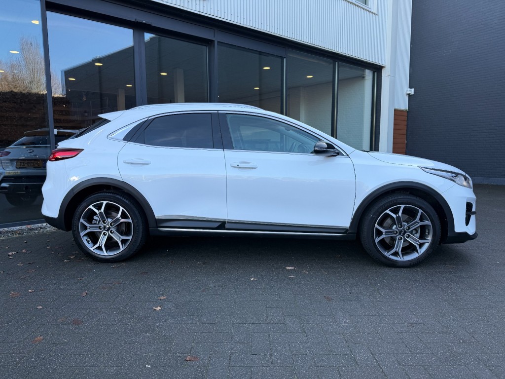 KIA-XCEED-1.6 GDI PHEV Executive,Full Options!,Schuifdak,Stoelkoel/verw,Memory,Leer,LED,