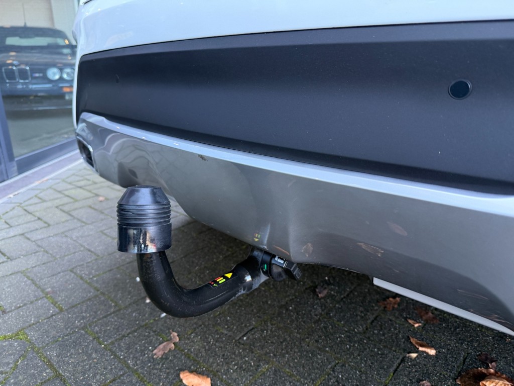 KIA-XCEED-1.6 GDI PHEV Executive,Full Options!,Schuifdak,Stoelkoel/verw,Memory,Leer,LED,