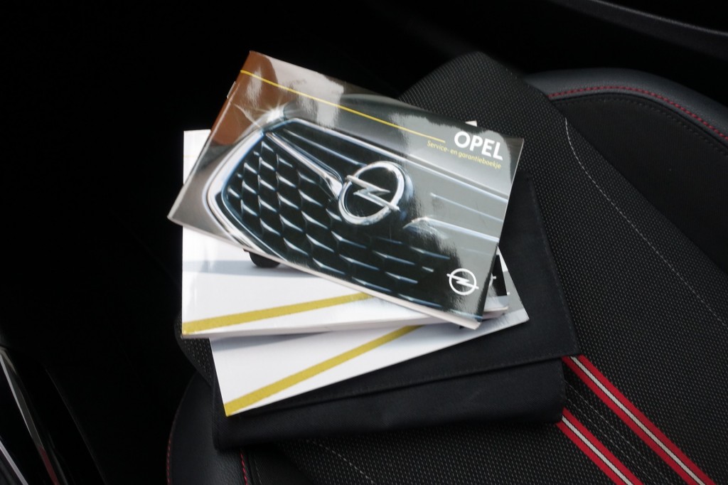 OPEL-CORSA-1.2 GS LINE 74kW 1e Eigenaar (All-in prijs)