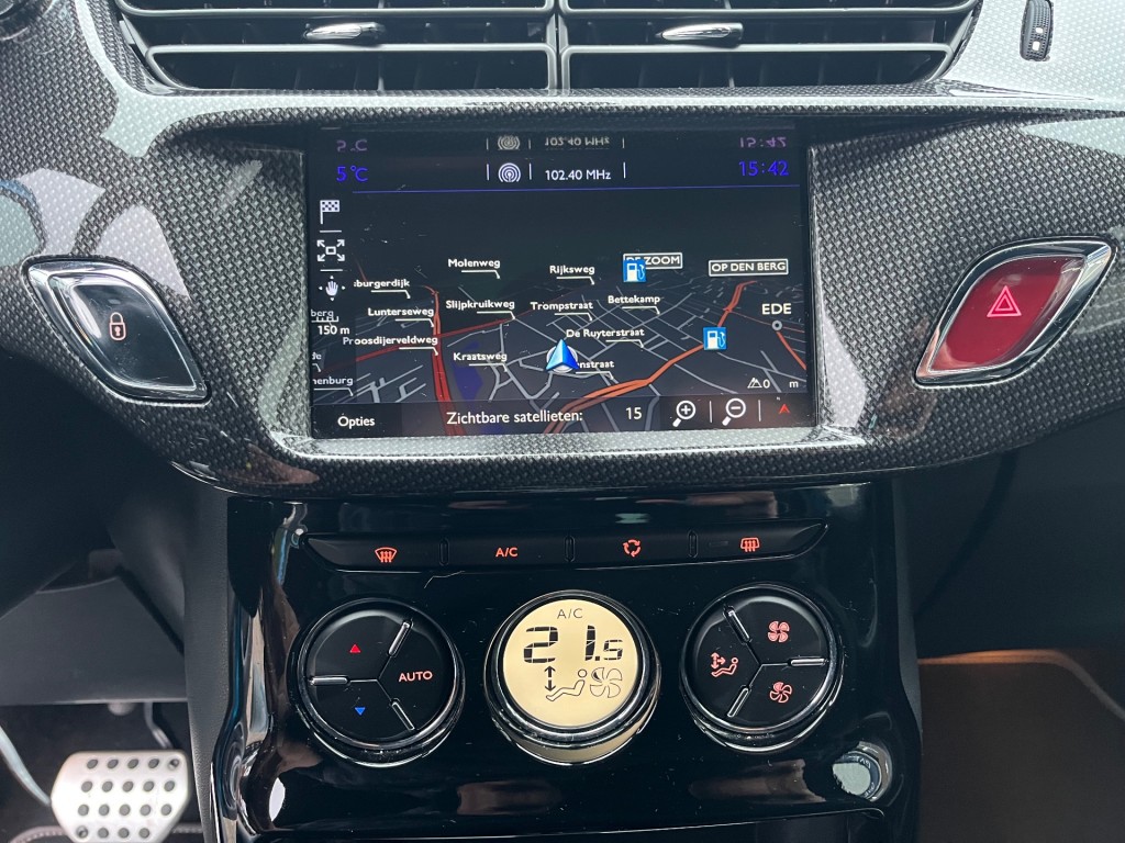 DS-DS 3-1.2 PURETECH SO CHIC, AUTOMAAT, NAP, NL AUTO.