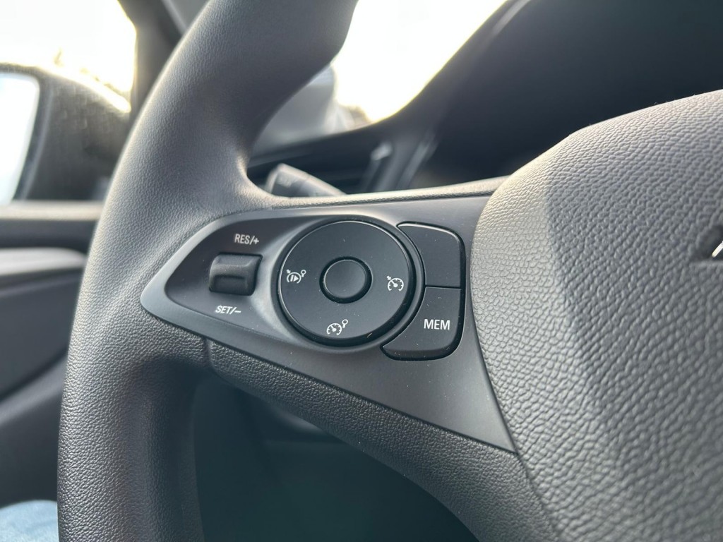 OPEL-CORSA-EDITION 50 KWH 50KWH, Cruise, Clima, AUT