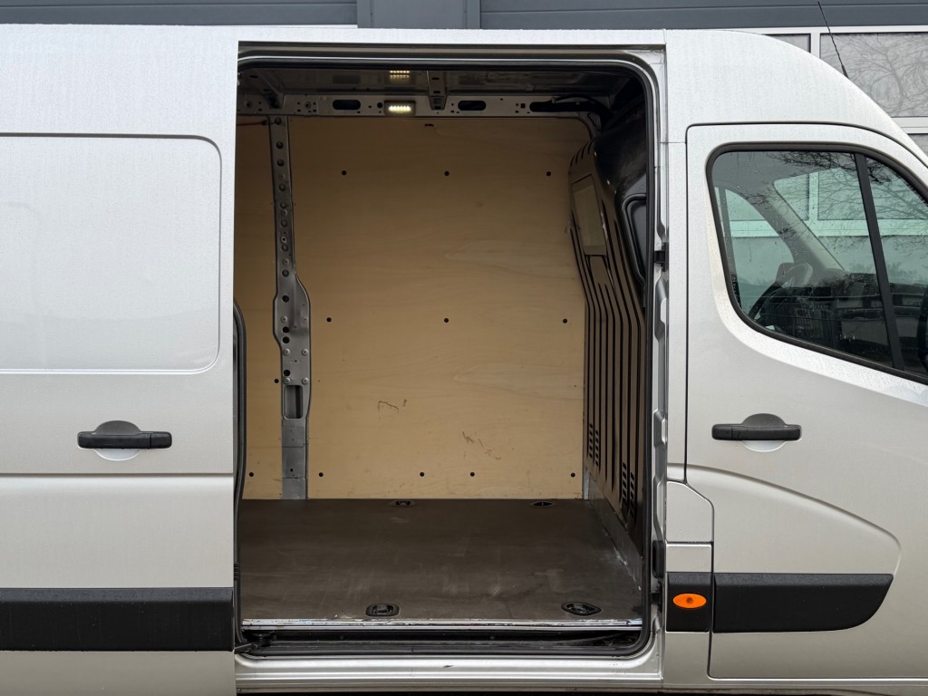 OPEL-MOVANO-2.3 TURBO 150PK Automaat L3H2 / Navi / Airco / Cruise