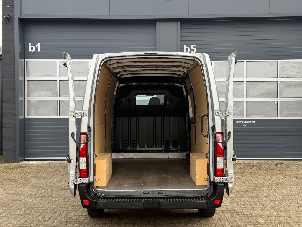 OPEL-MOVANO-2.3 TURBO 150PK Automaat L3H2 / Navi / Airco / Cruise