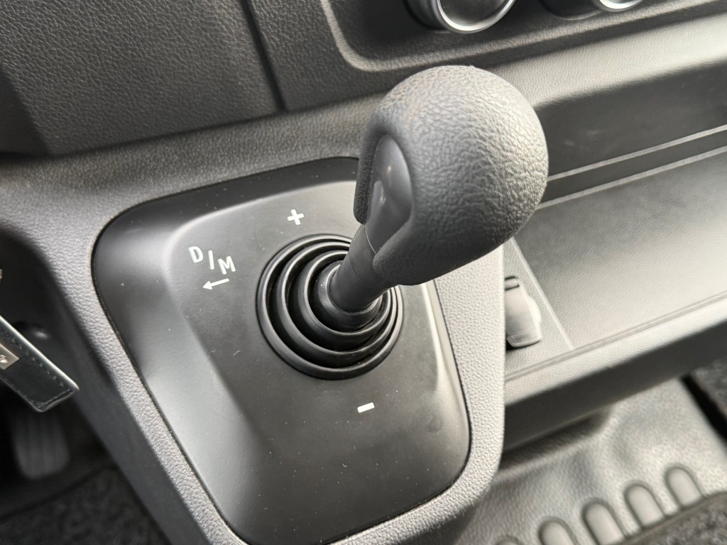 OPEL-MOVANO-2.3 TURBO 150PK Automaat L3H2 / Navi / Airco / Cruise